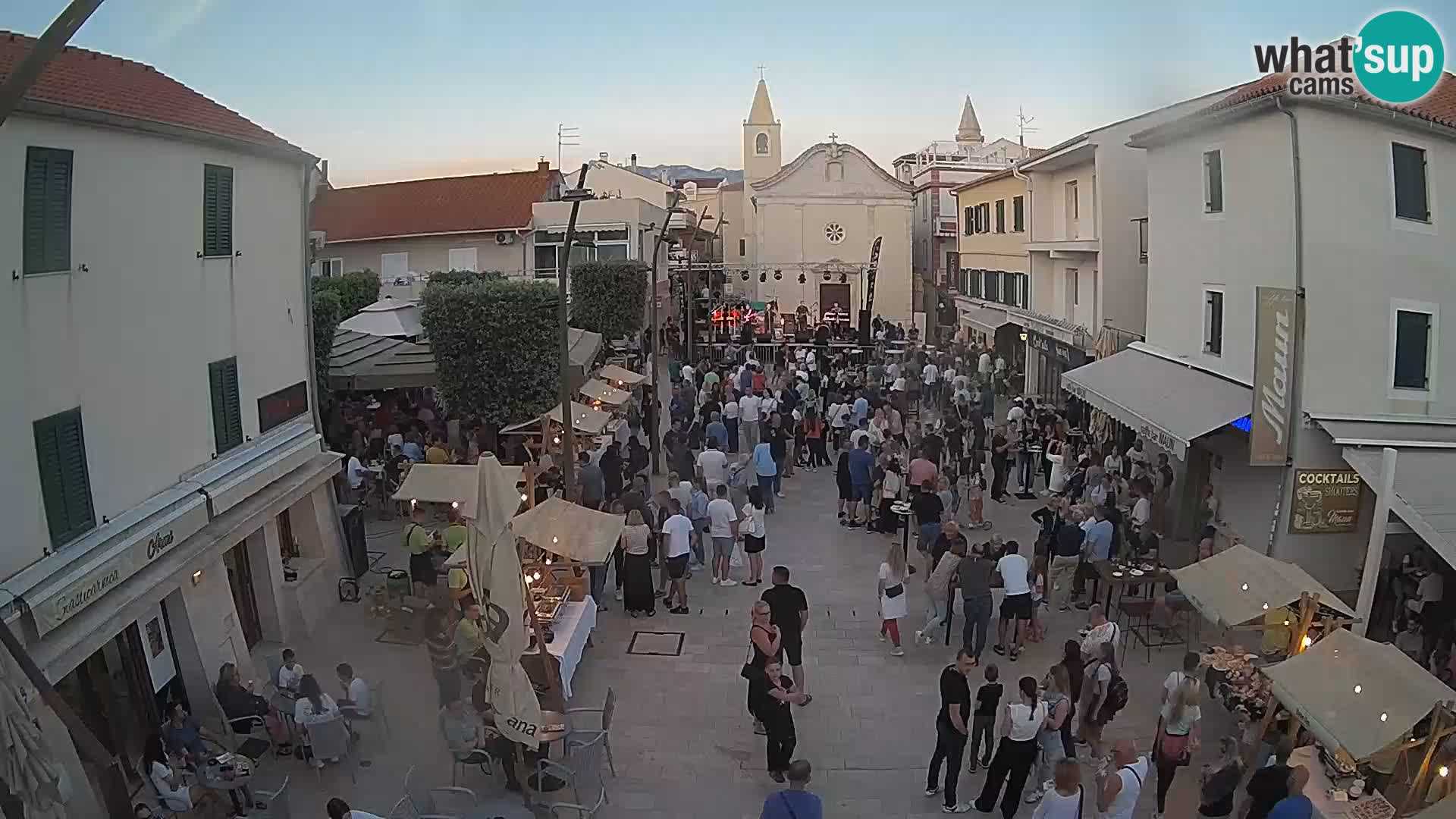 Novalja – Loža square