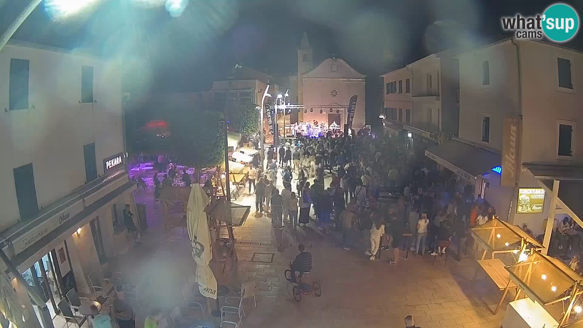 Novalja – Loža Plaz
