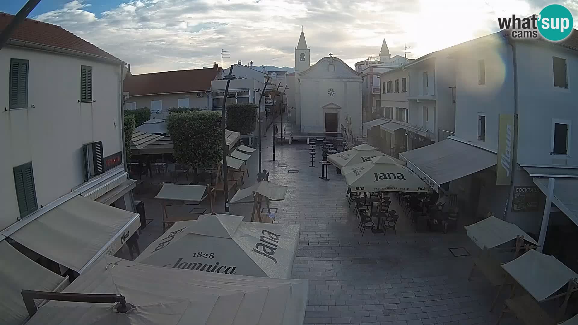 Novalja – place Loža