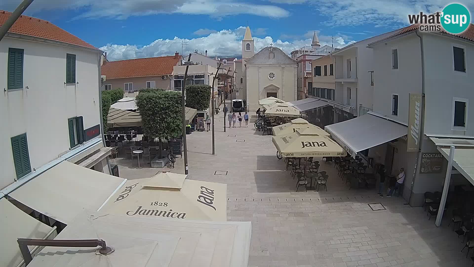 Novalja – place Loža