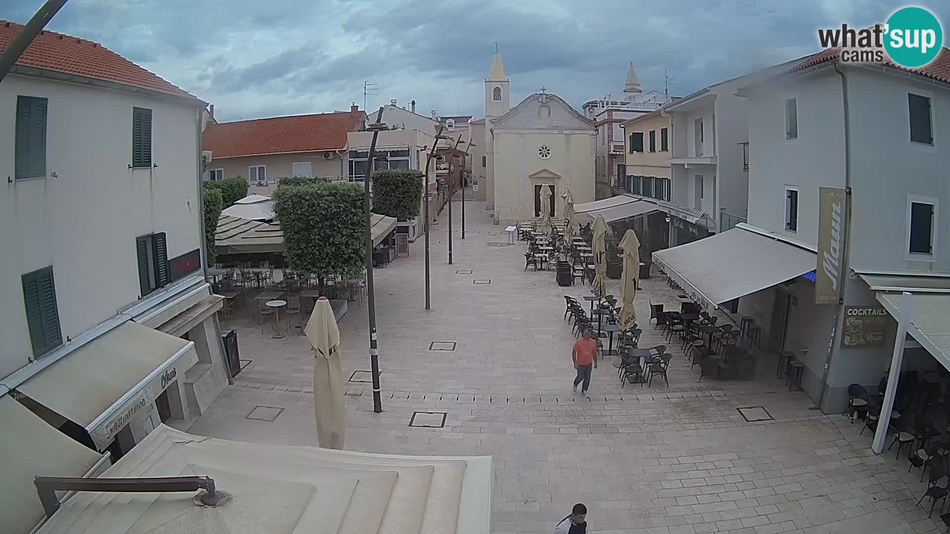 Novalja – place Loža
