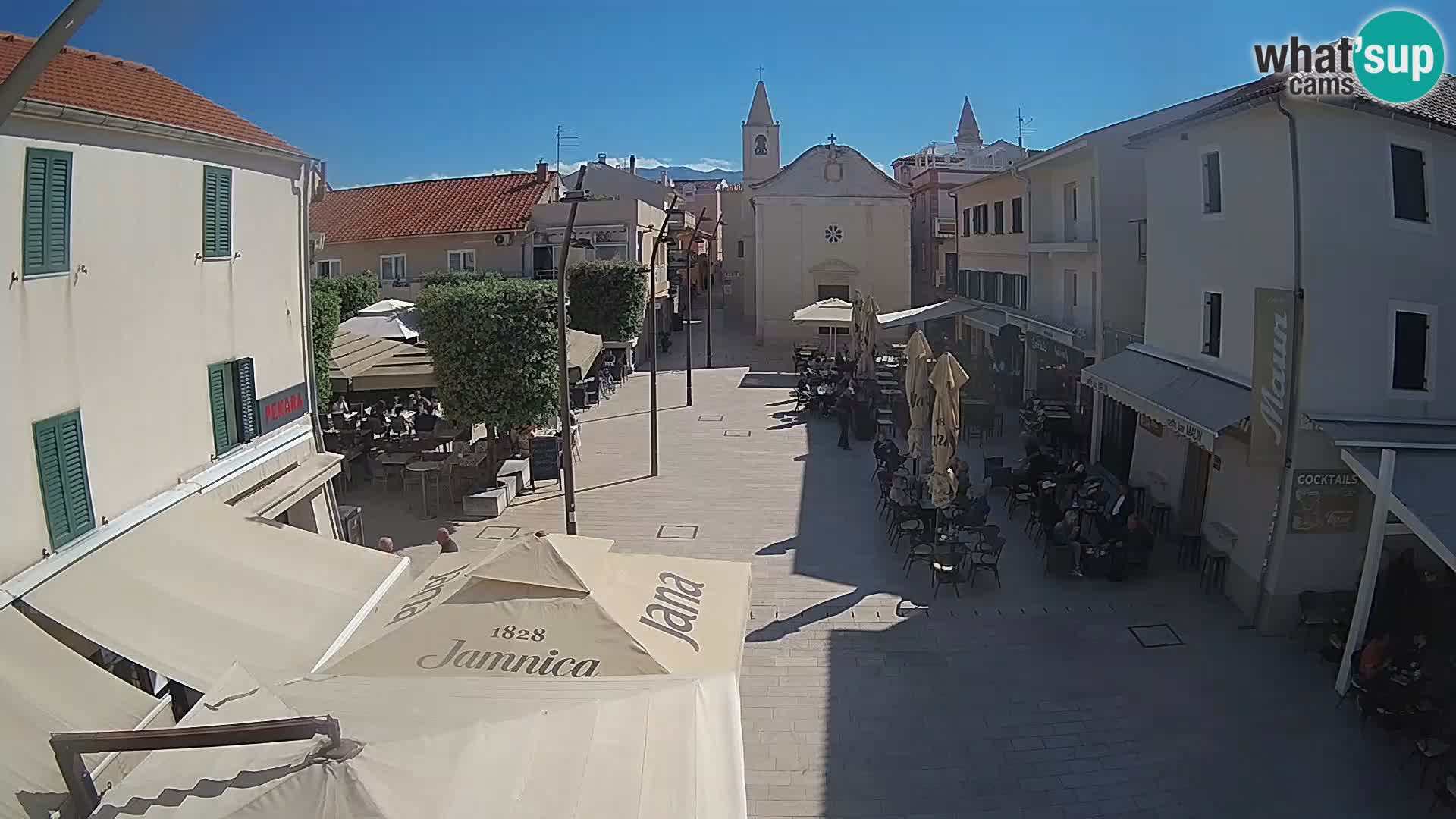 Novalja – place Loža