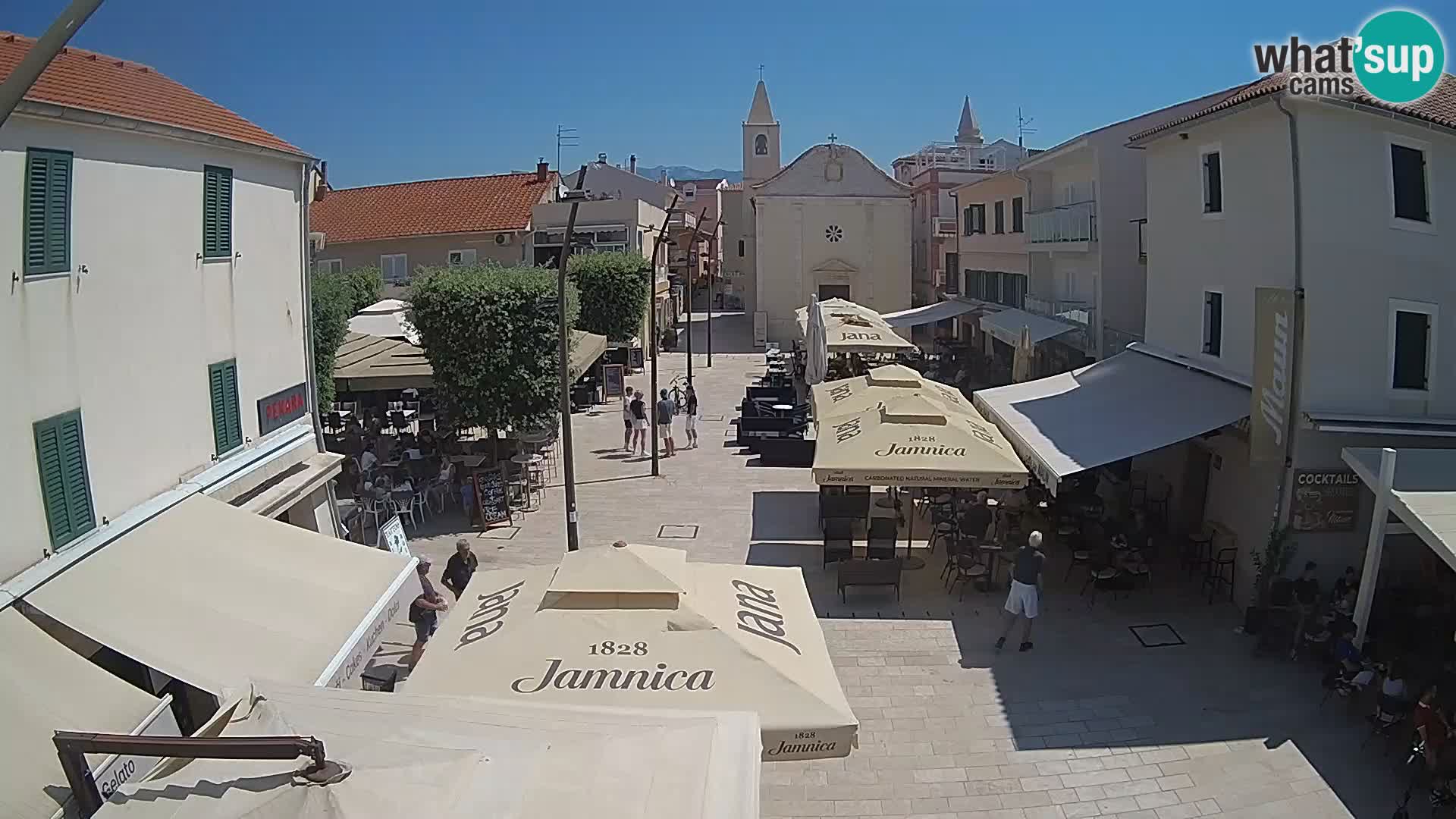 Novalja – place Loža