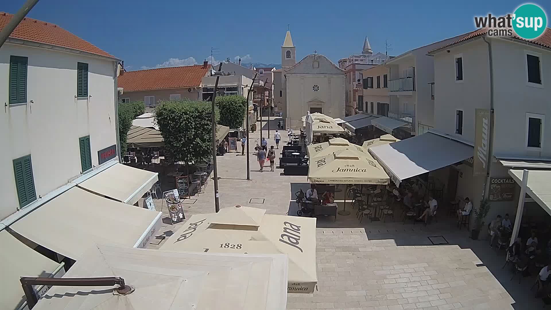 Novalja – place Loža