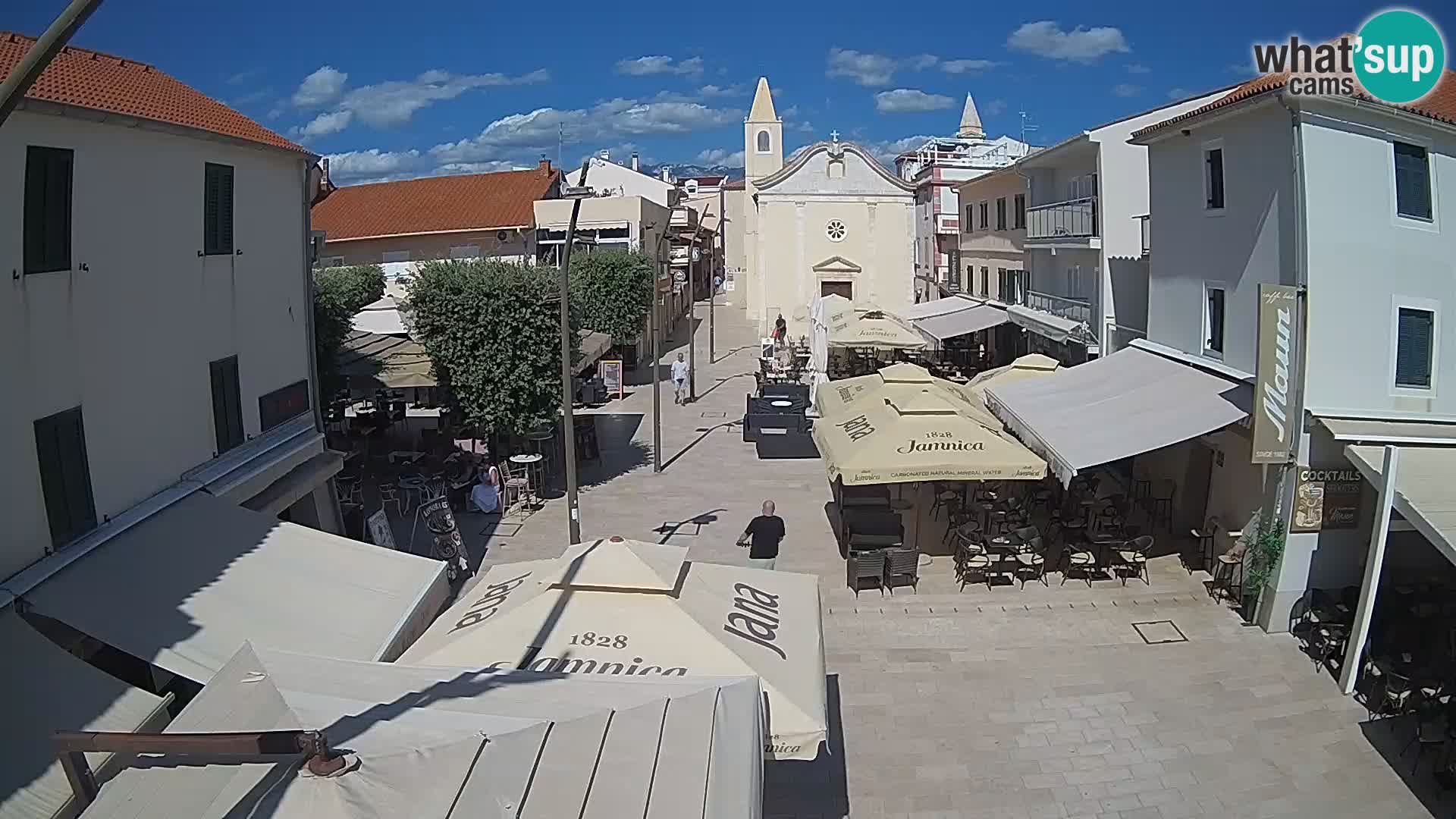 Novalja – place Loža