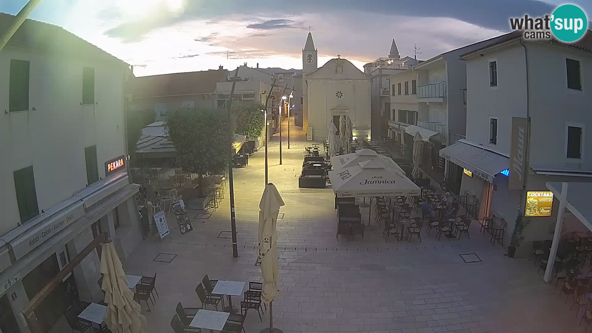 Novalja – Loža square