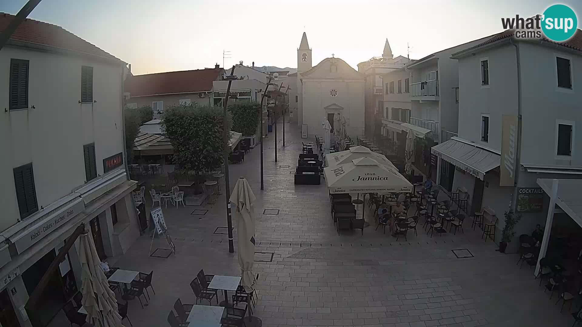 Novalja – Trg Loža