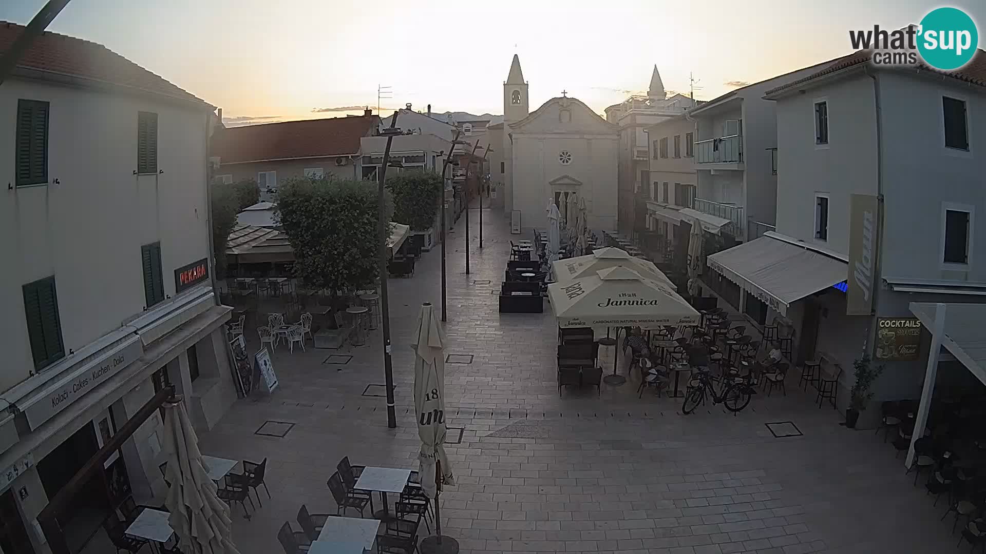 Novalja – Loža square