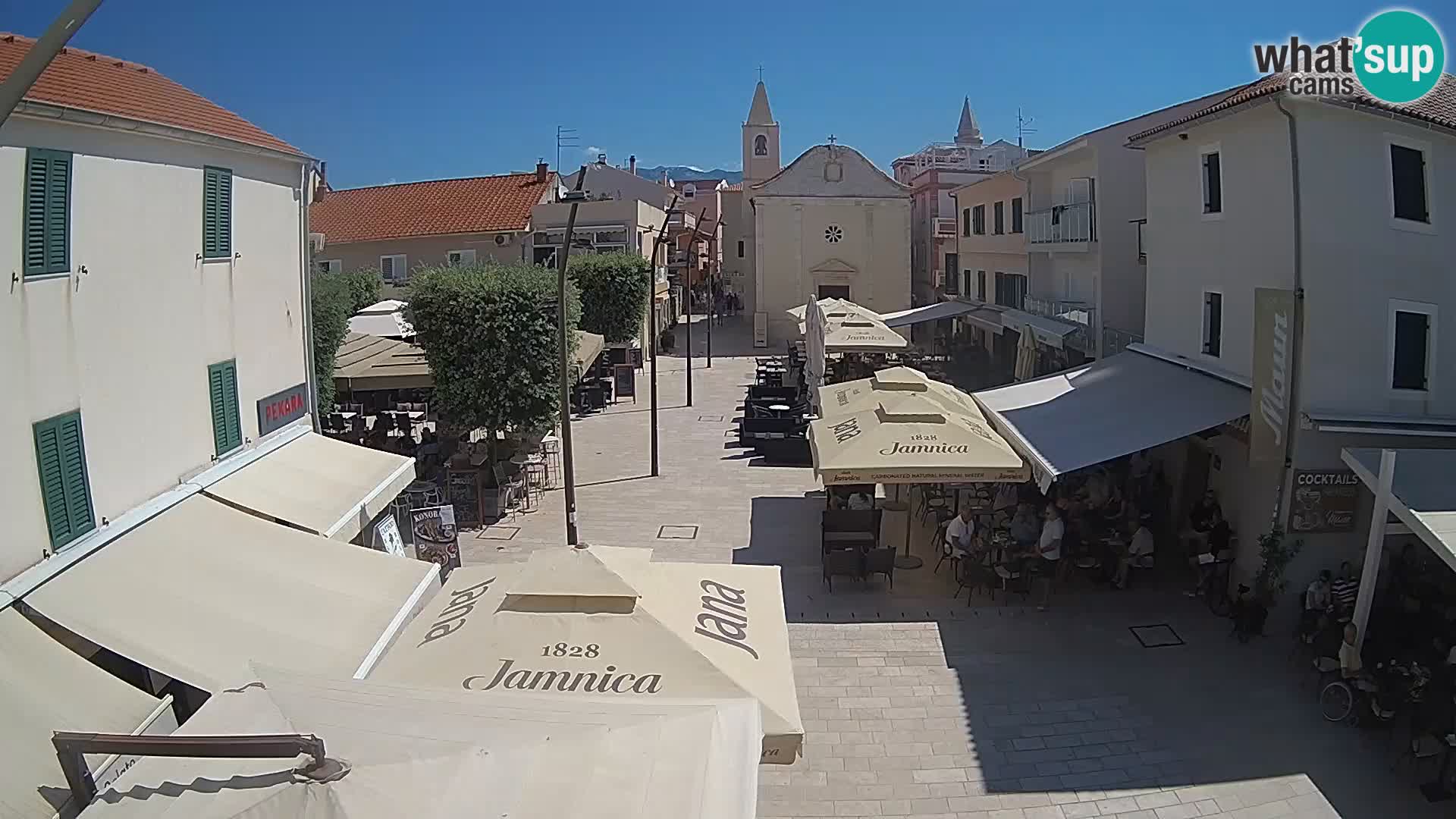 Novalja – place Loža