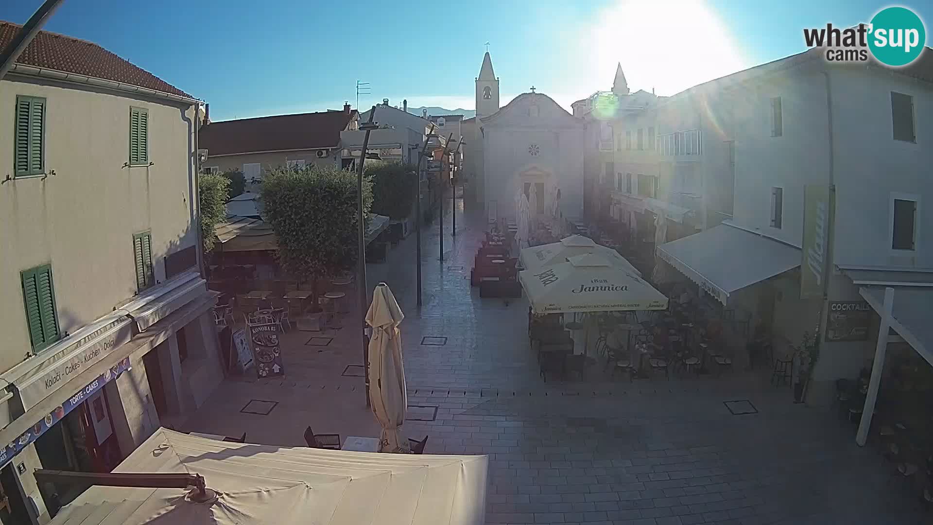 Novalja – place Loža