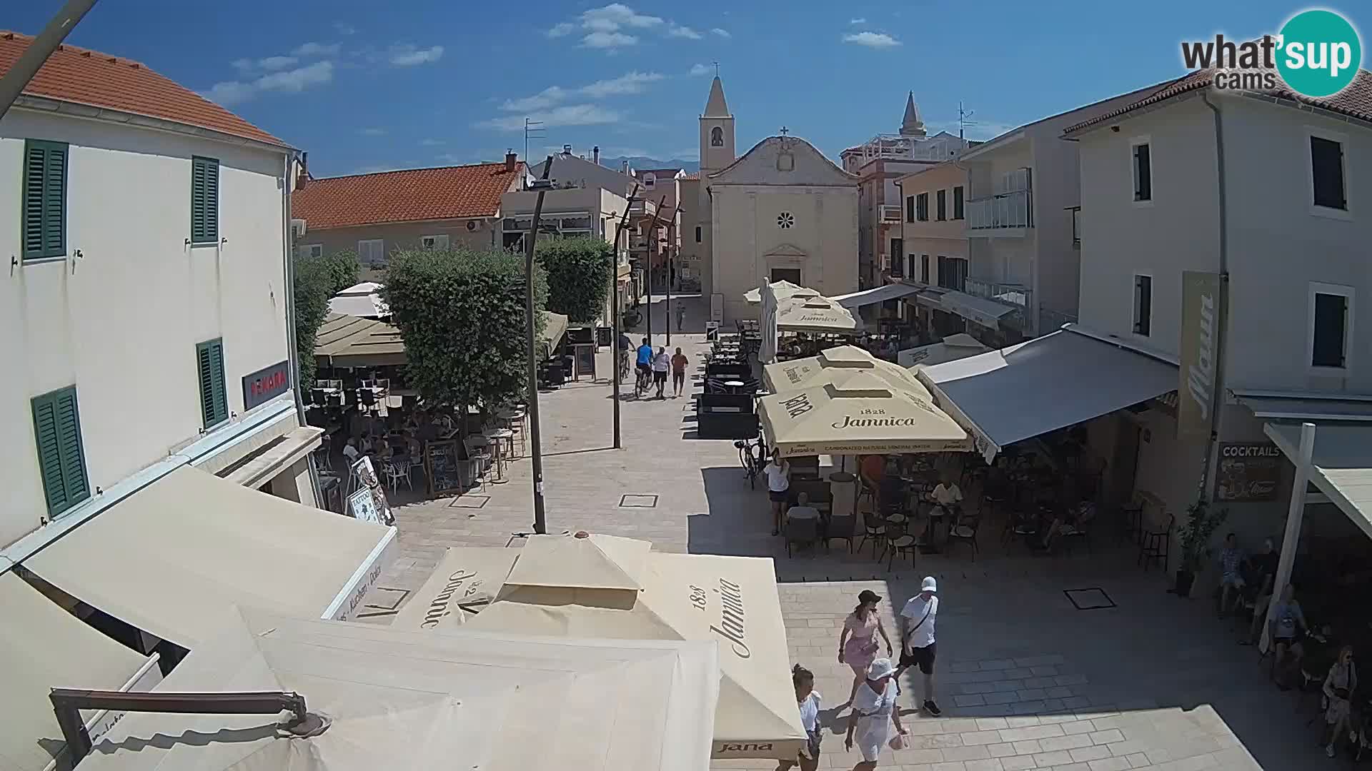 Novalja – place Loža