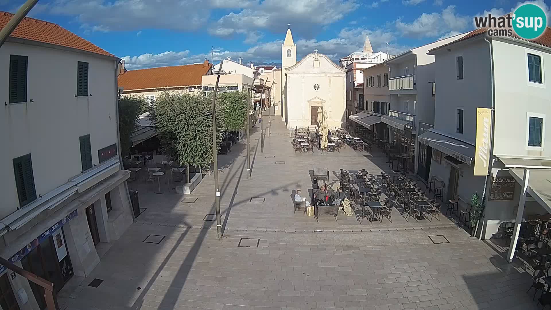 Novalja – place Loža