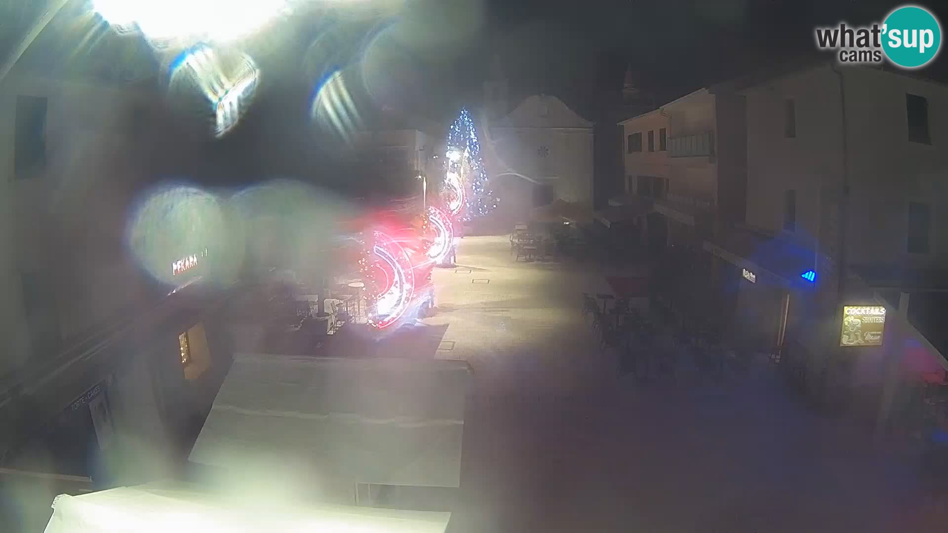 Novalja – place Loža