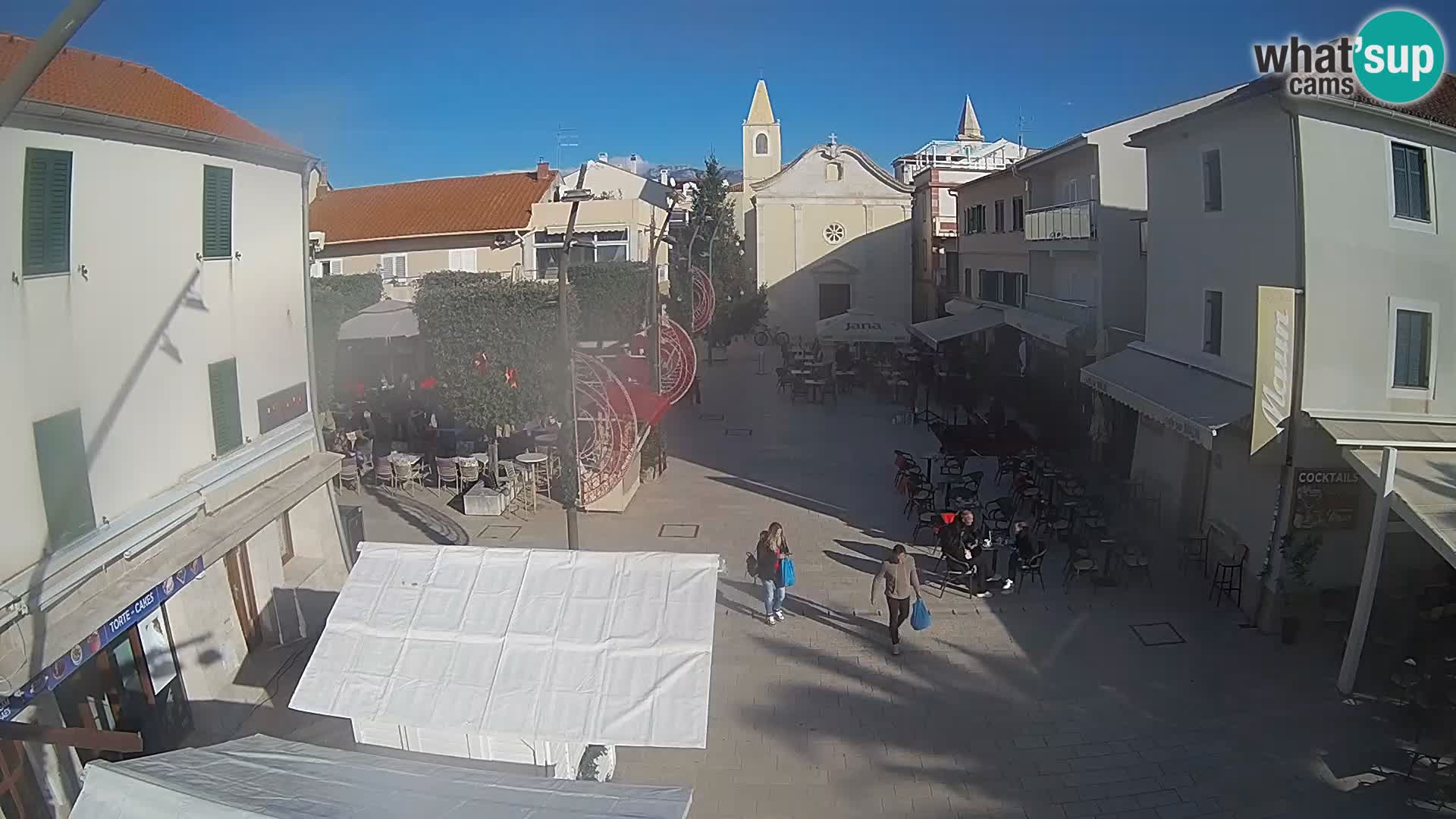 Novalja – Trg Loža