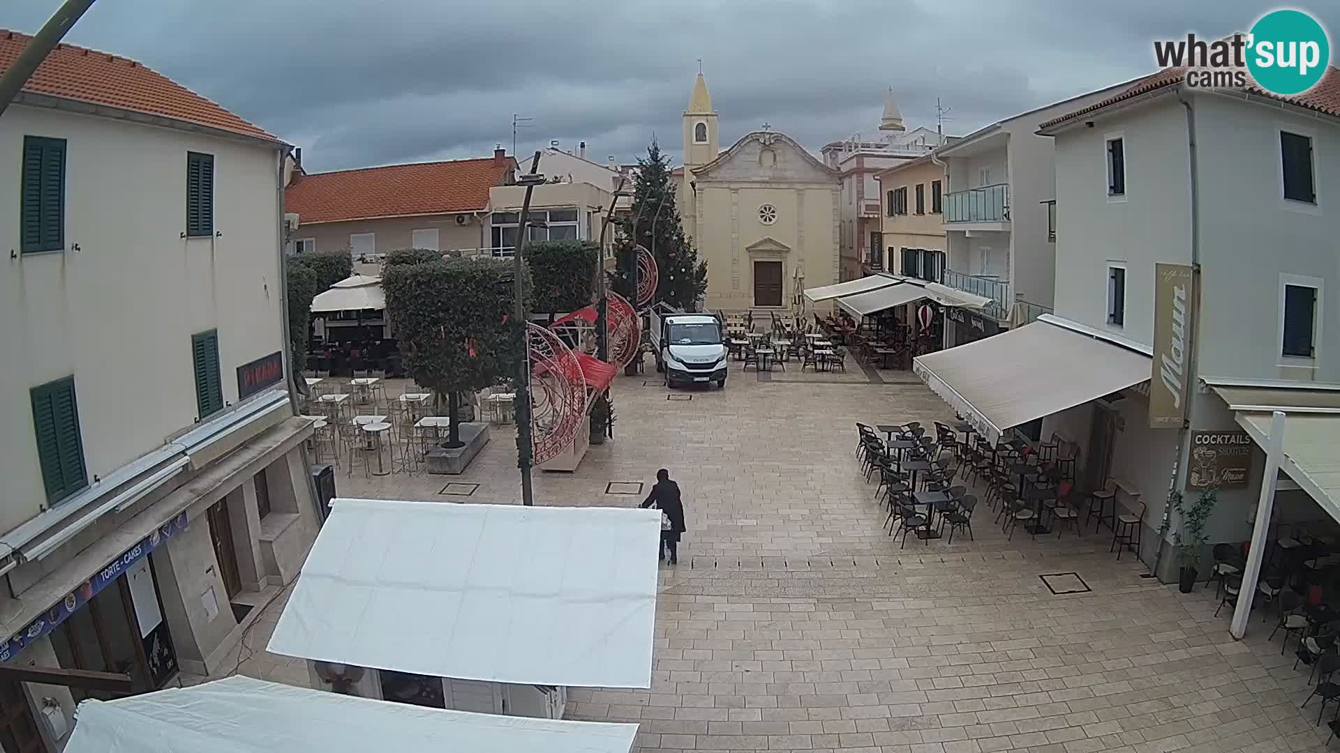 Novalja – Trg Loža