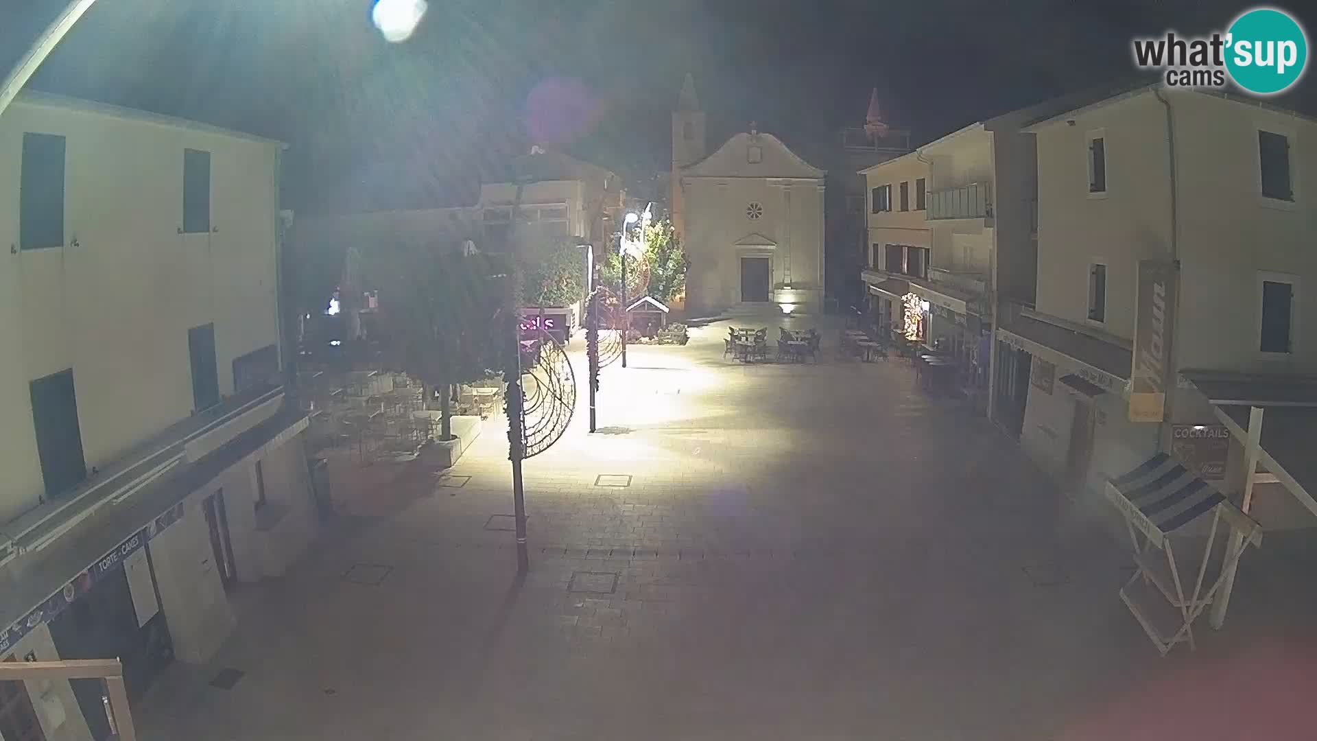 Novalja – place Loža