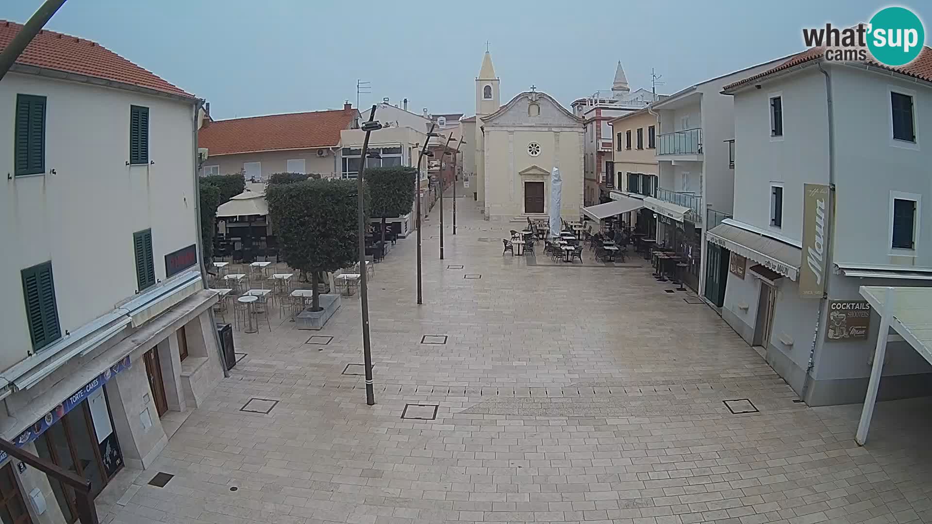 Novalja – place Loža