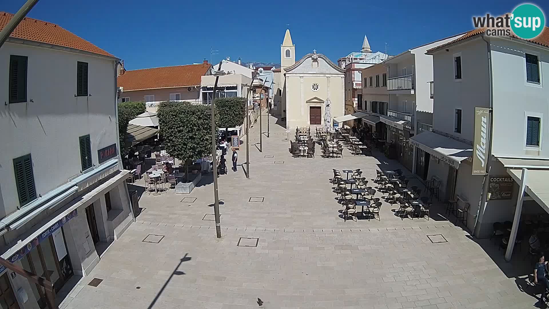 Novalja – place Loža