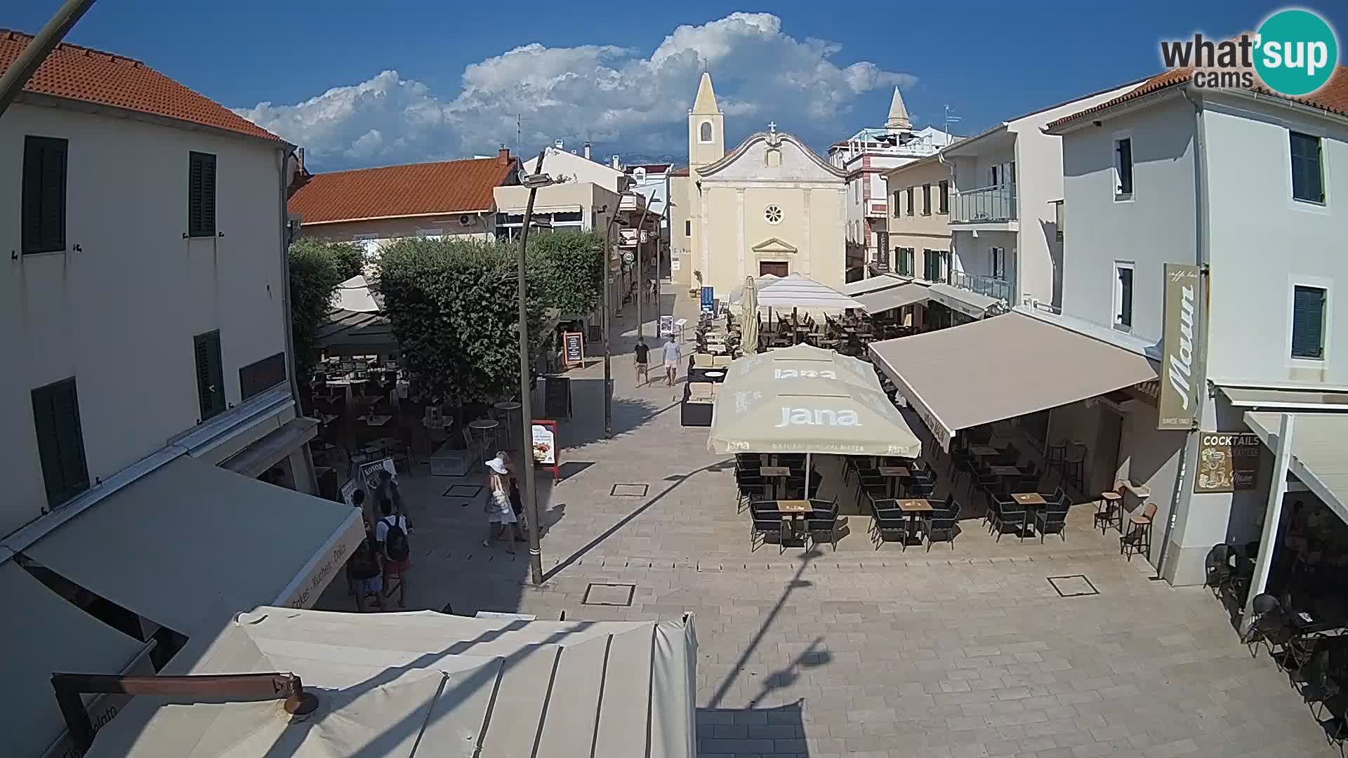 Novalja – place Loža