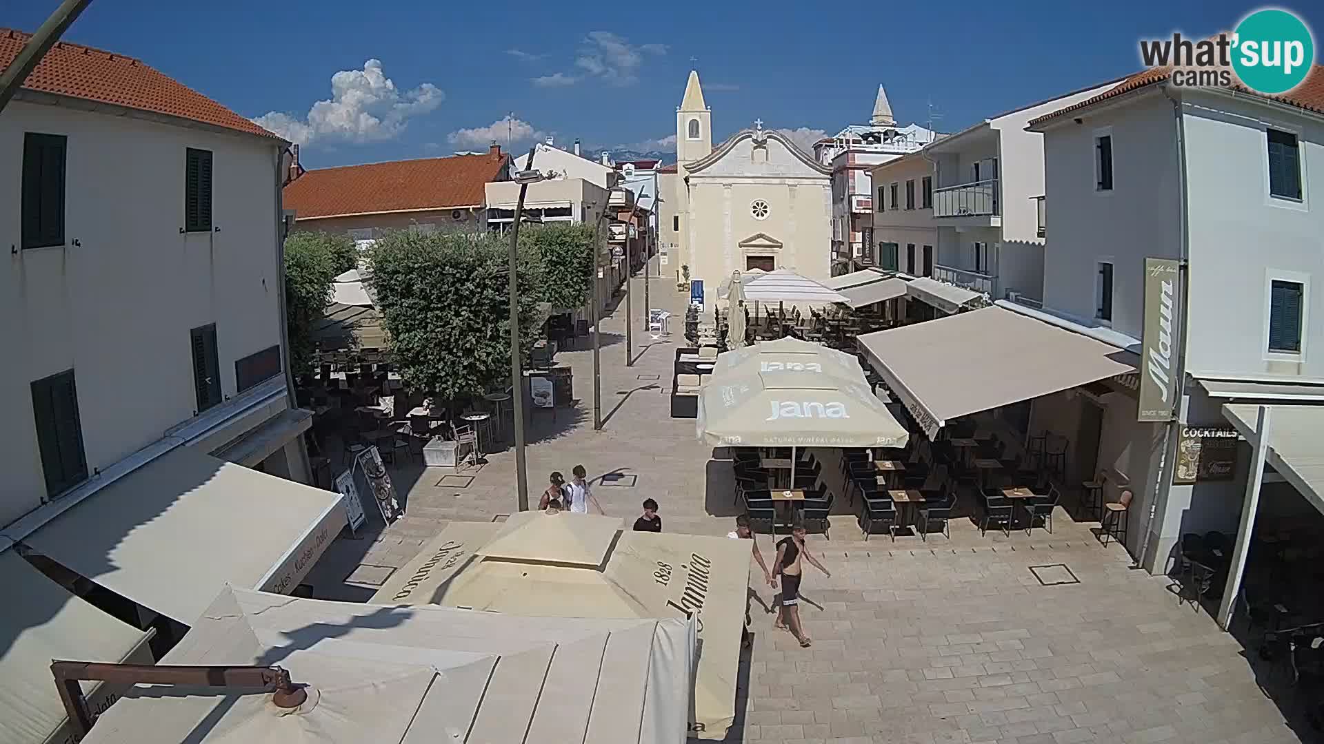 Novalja – place Loža