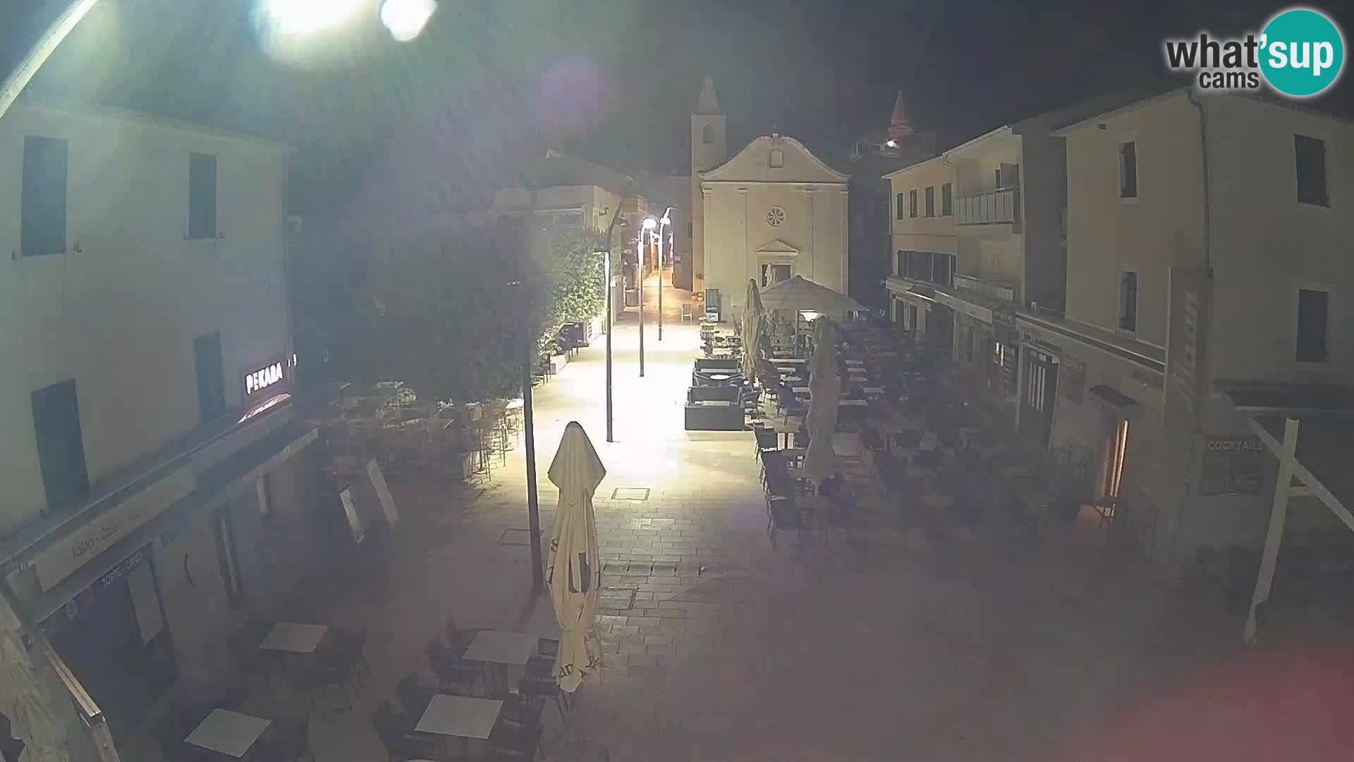 Novalja – place Loža