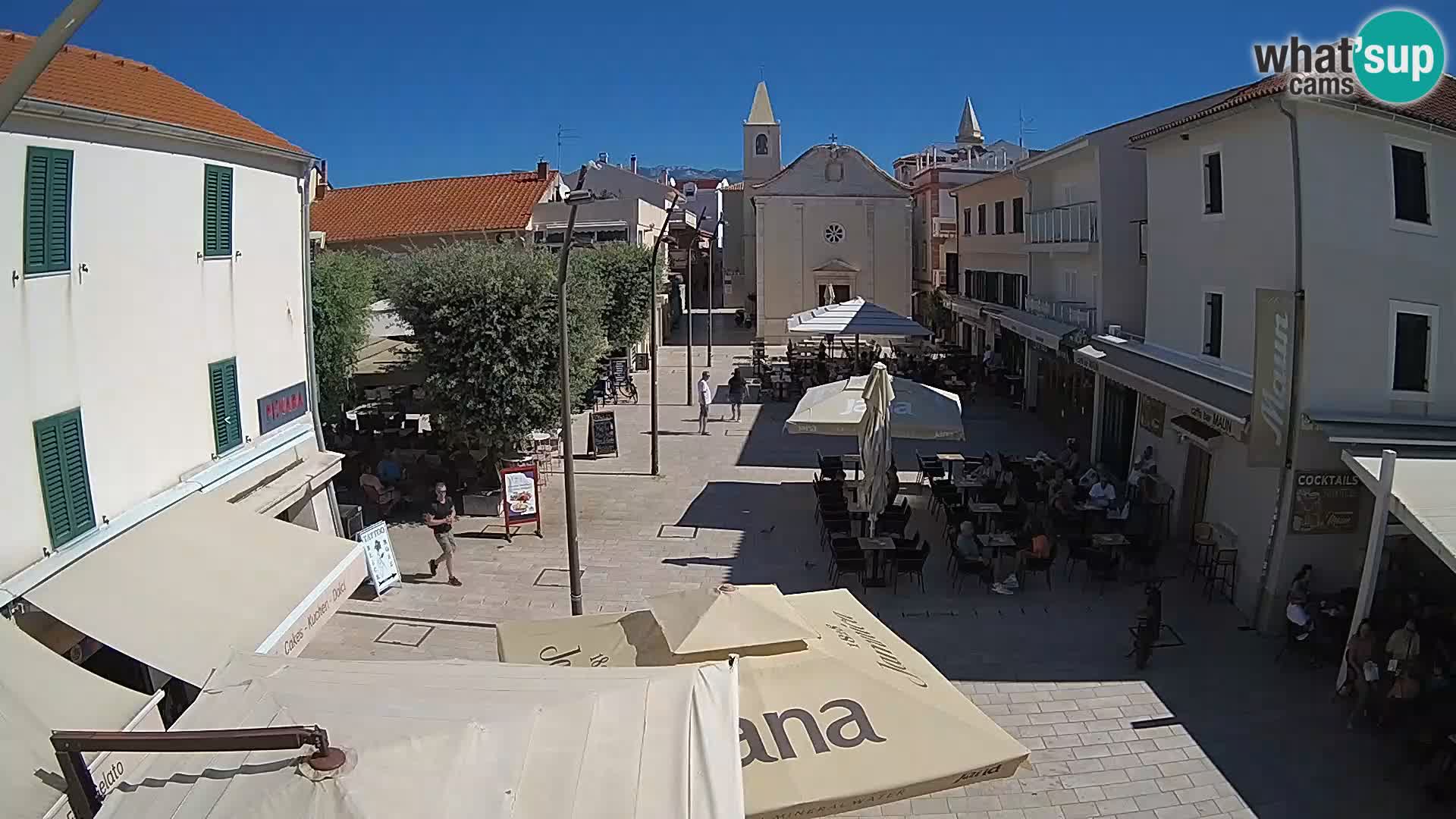 Novalja – place Loža