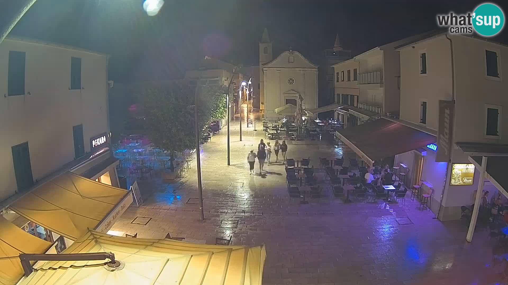 Novalja – Trg Loža