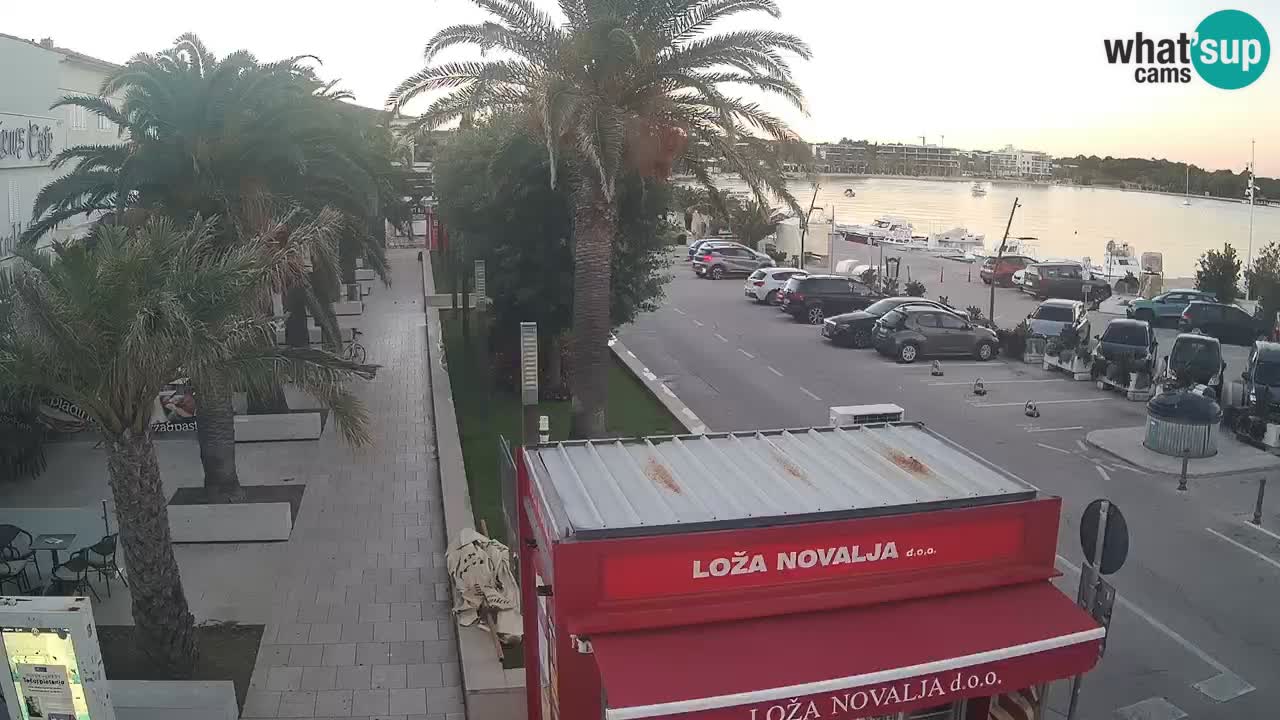 Spletna kamera Novalja – Obala Petra Krešimira IV