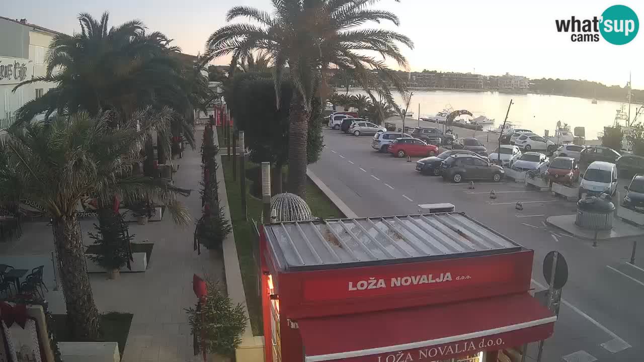 Spletna kamera Novalja – Obala Petra Krešimira IV