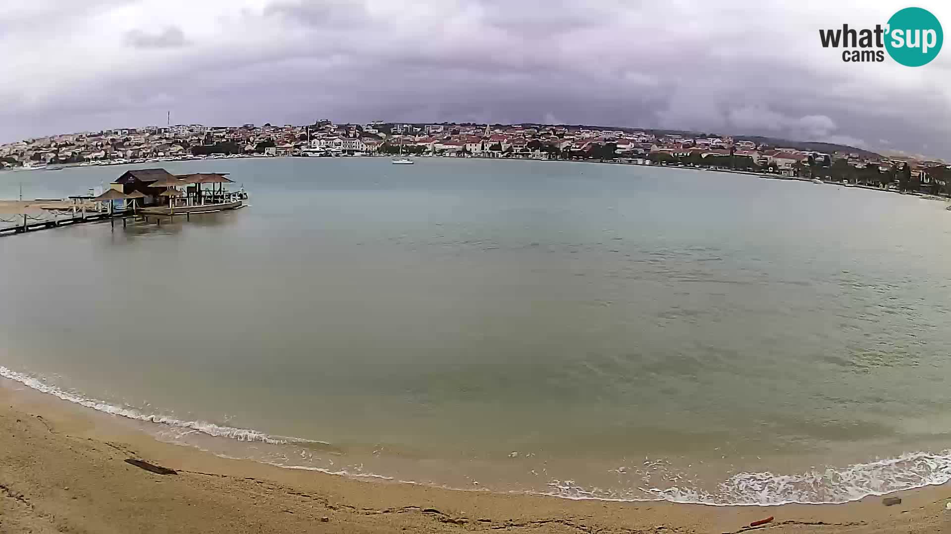 Novalja en vivo – playa de la ciudad