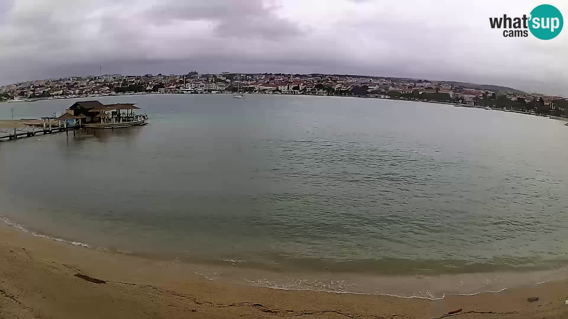 Novalja en vivo – playa de la ciudad