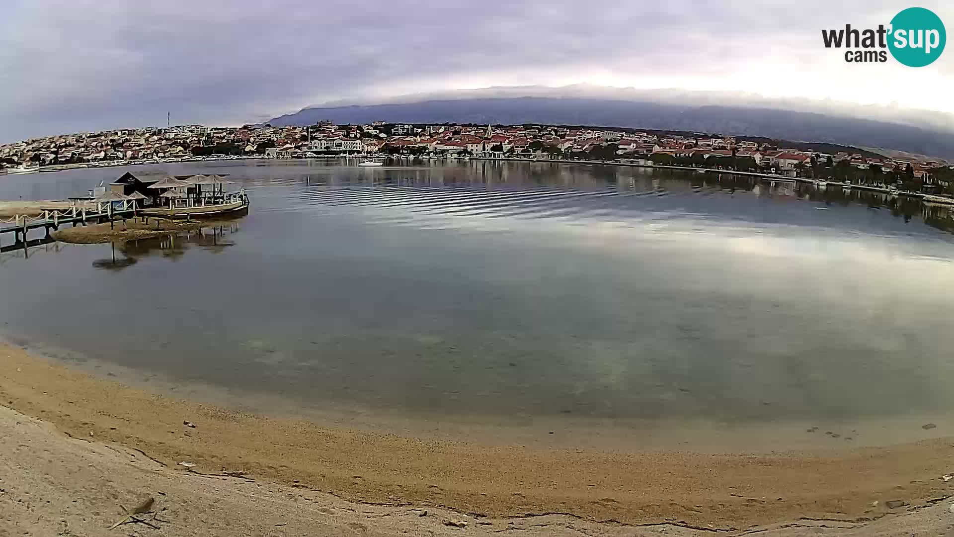 Novalja en vivo – playa de la ciudad