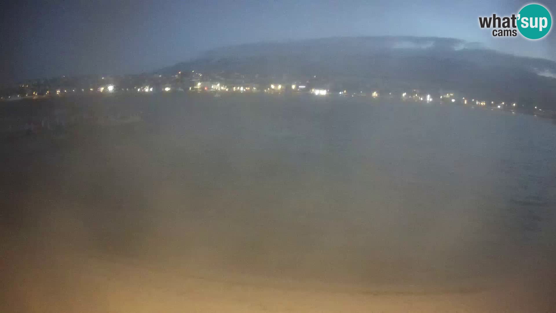 Novalja en vivo – playa de la ciudad