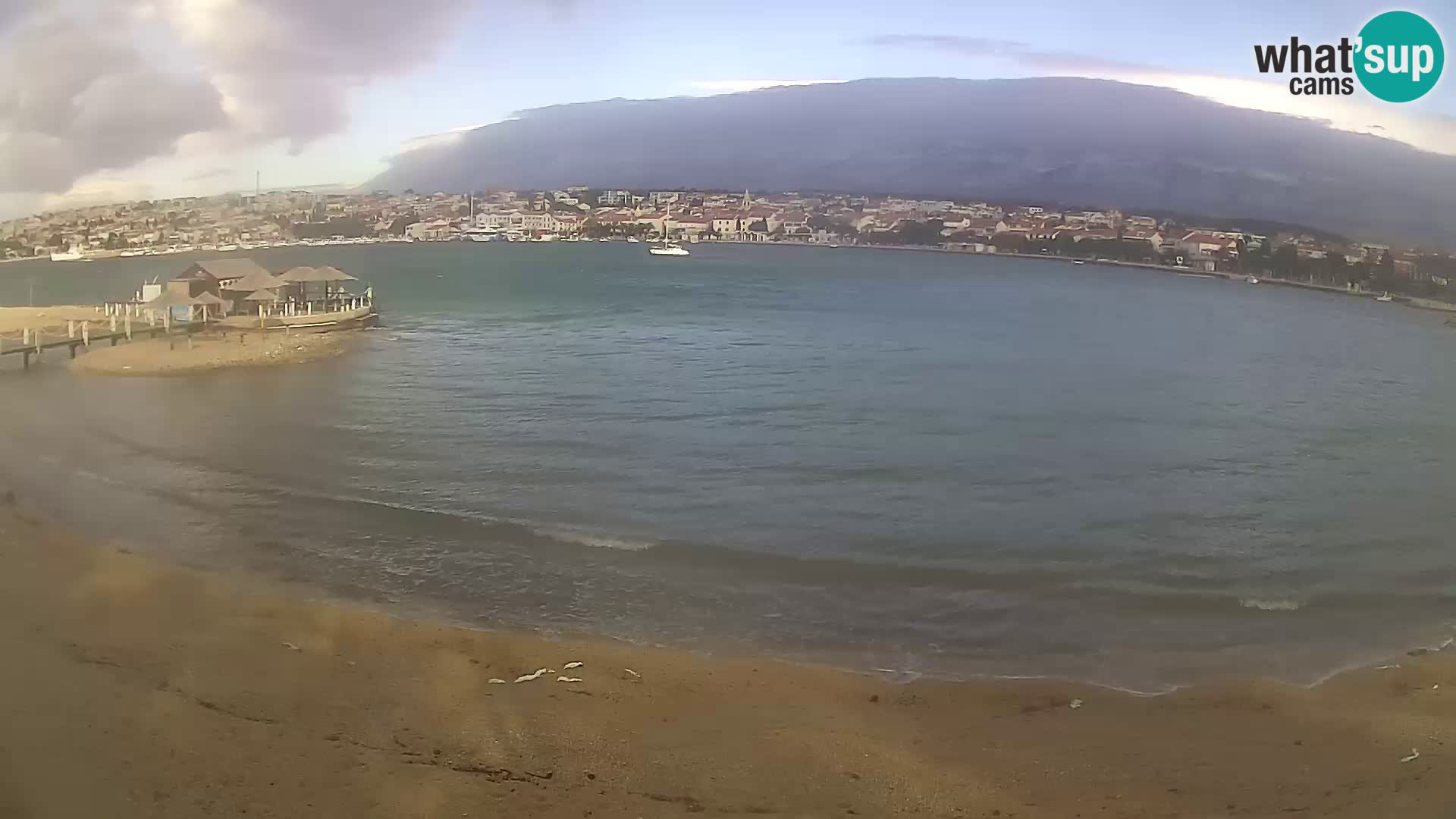 Novalja en vivo – playa de la ciudad