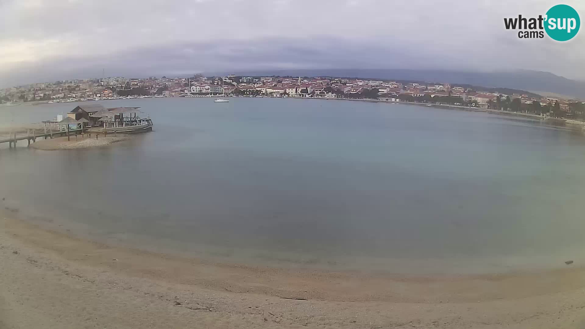 Novalja en vivo – playa de la ciudad