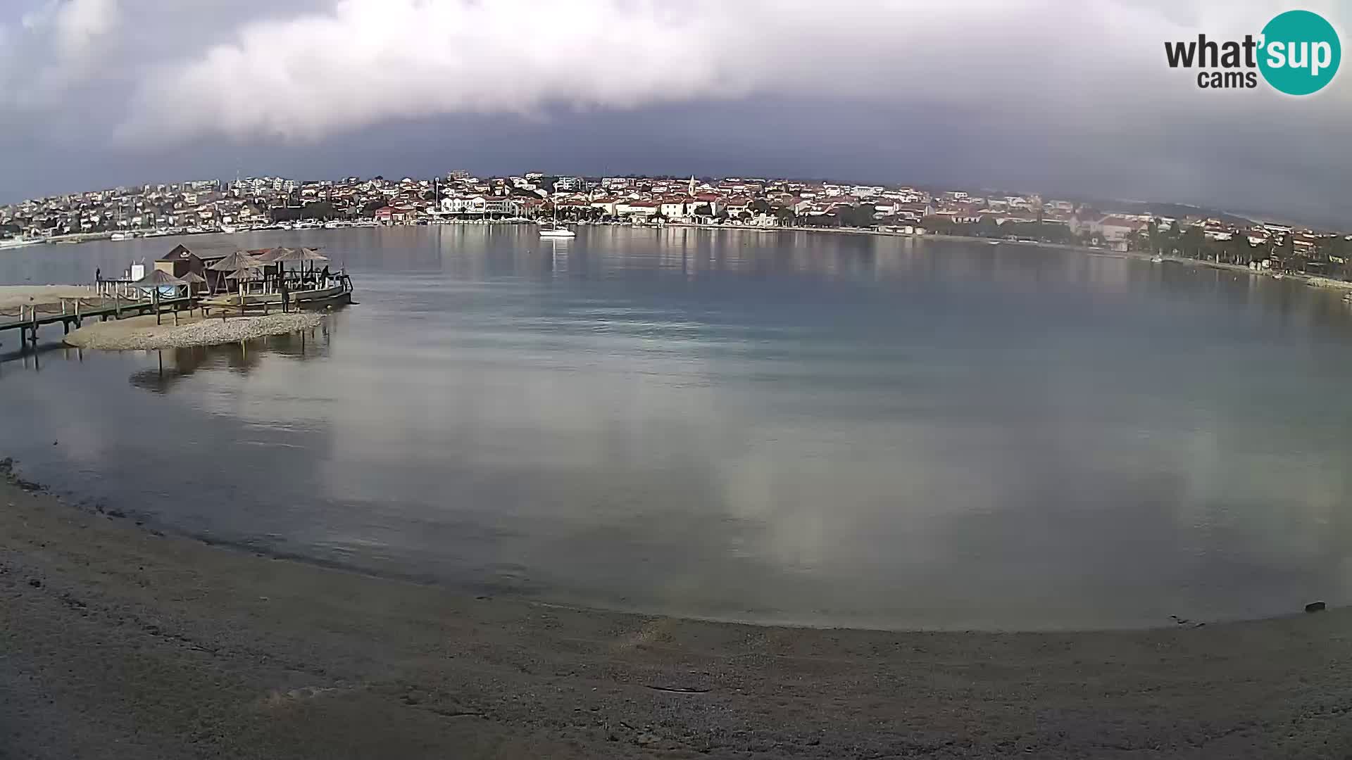 Novalja en vivo – playa de la ciudad