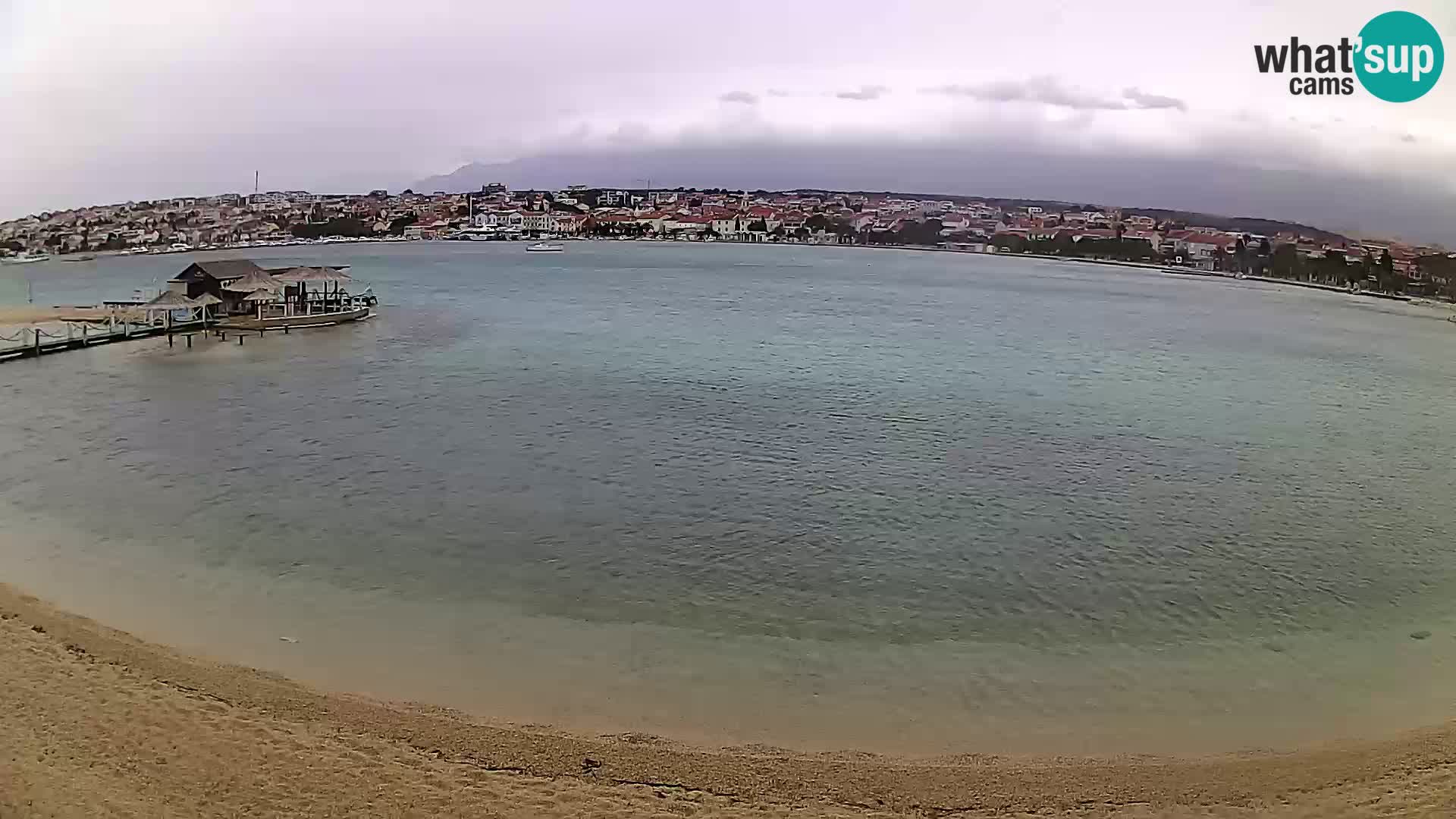 Novalja en vivo – playa de la ciudad