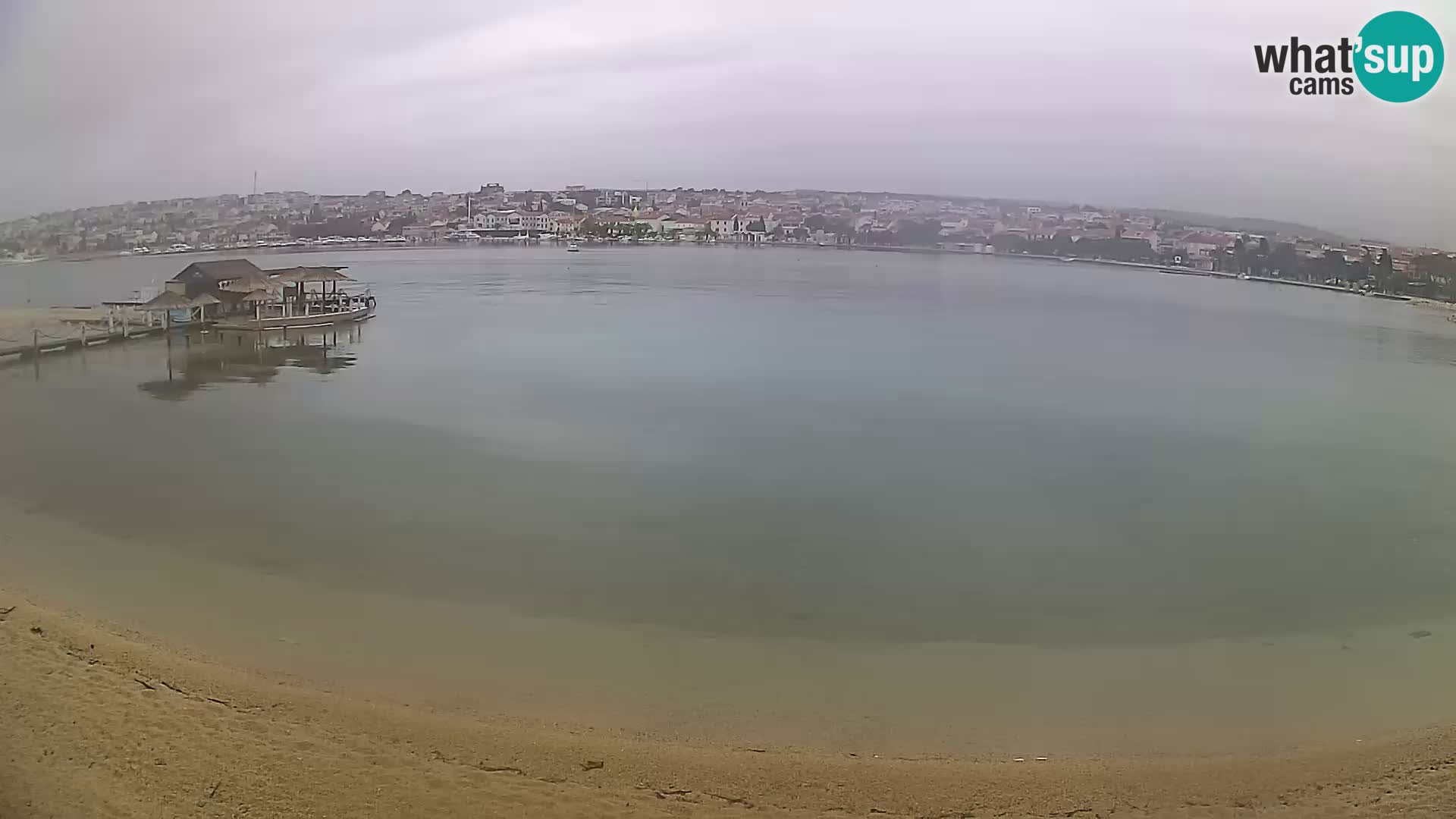 Novalja en vivo – playa de la ciudad