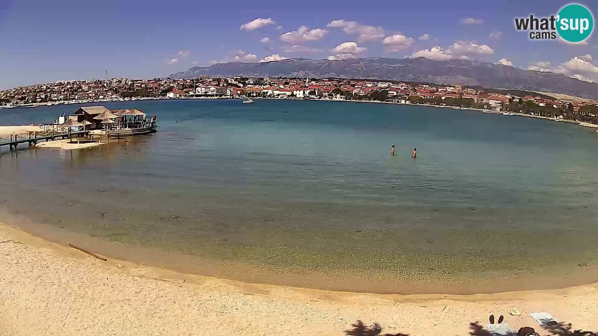 Novalja en vivo – playa de la ciudad