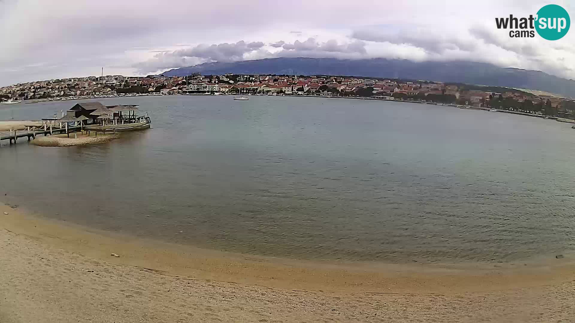 Novalja en vivo – playa de la ciudad