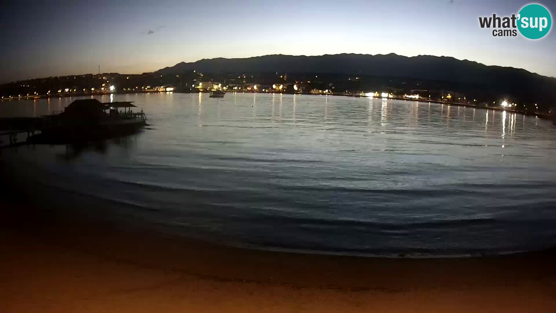 Novalja en vivo – playa de la ciudad