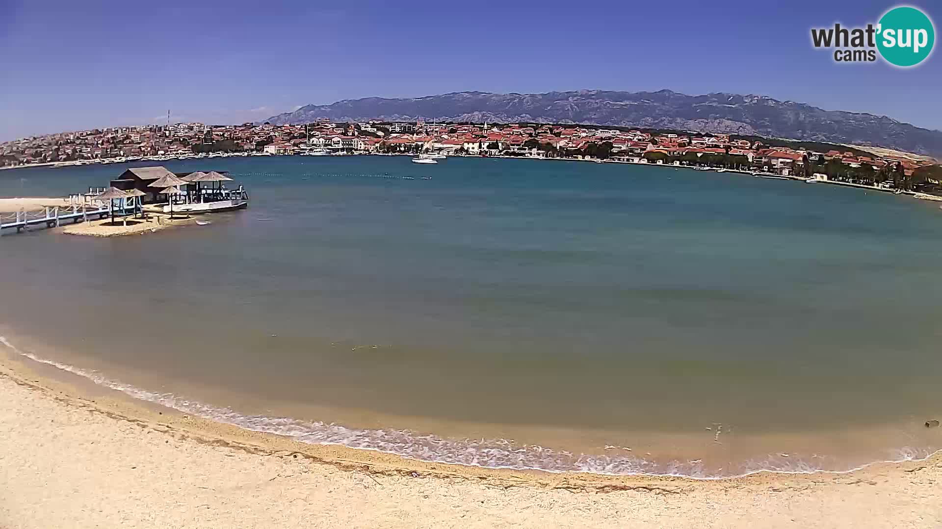 Novalja en vivo – playa de la ciudad