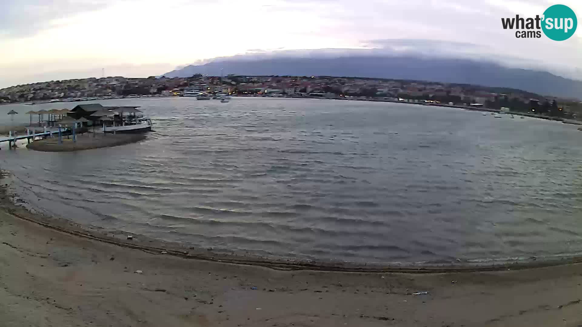 Novalja en vivo – playa de la ciudad