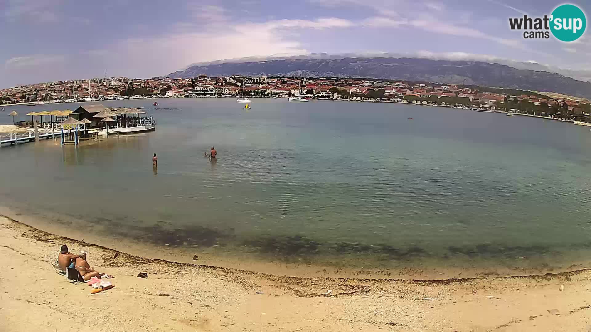 Novalja en vivo – playa de la ciudad