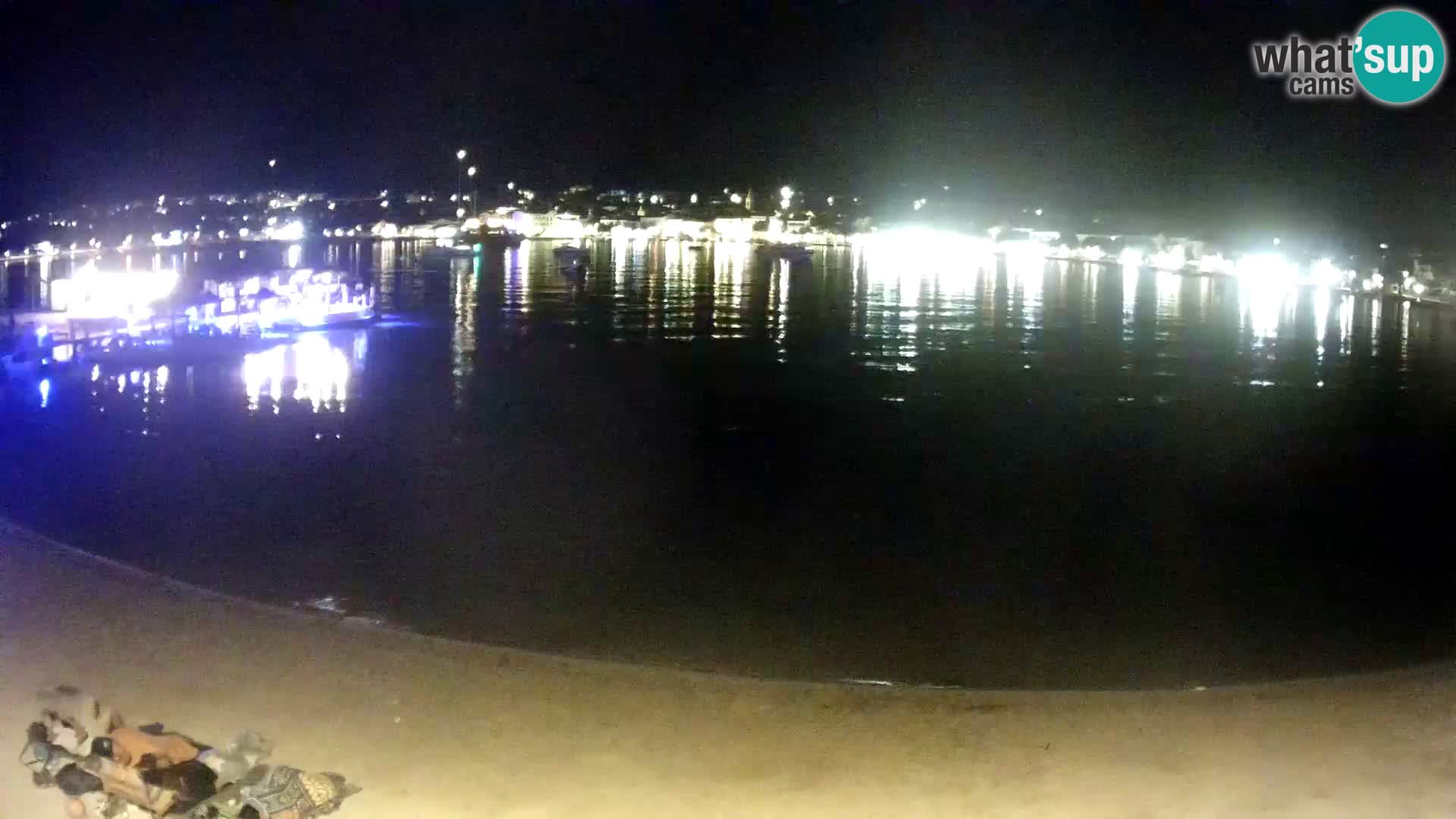 Novalja en vivo – playa de la ciudad