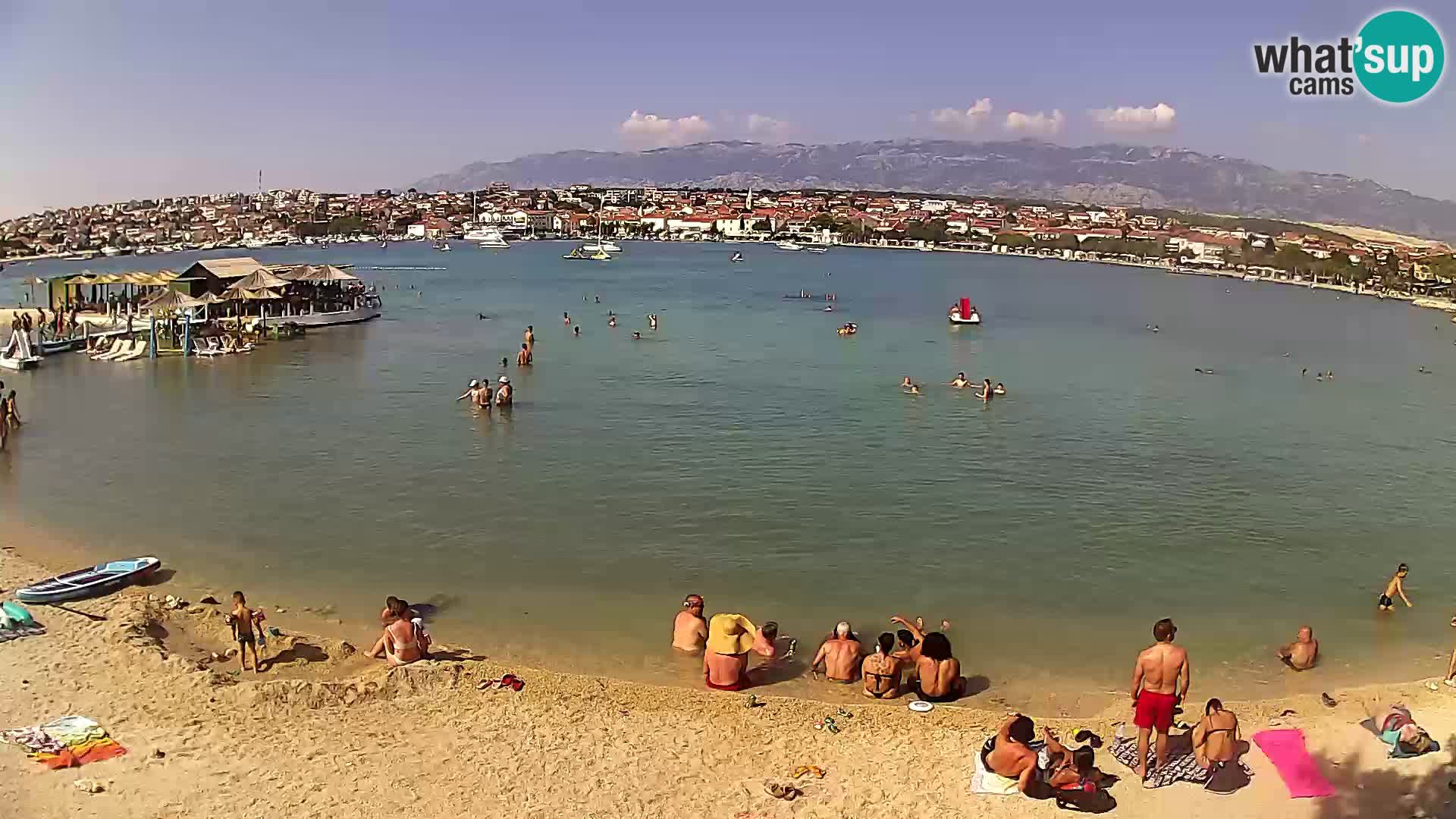 Novalja en vivo – playa de la ciudad