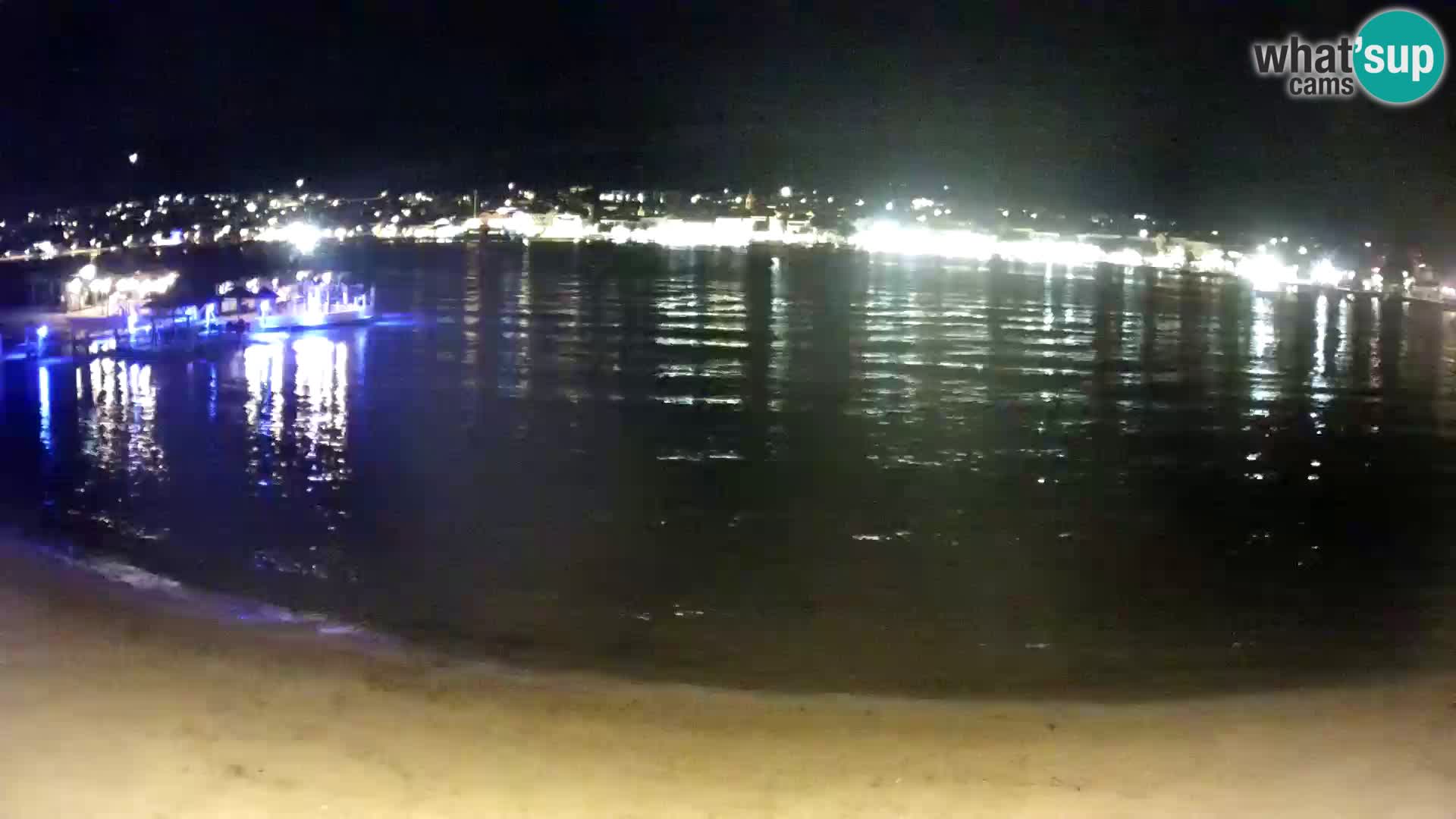 Novalja en vivo – playa de la ciudad
