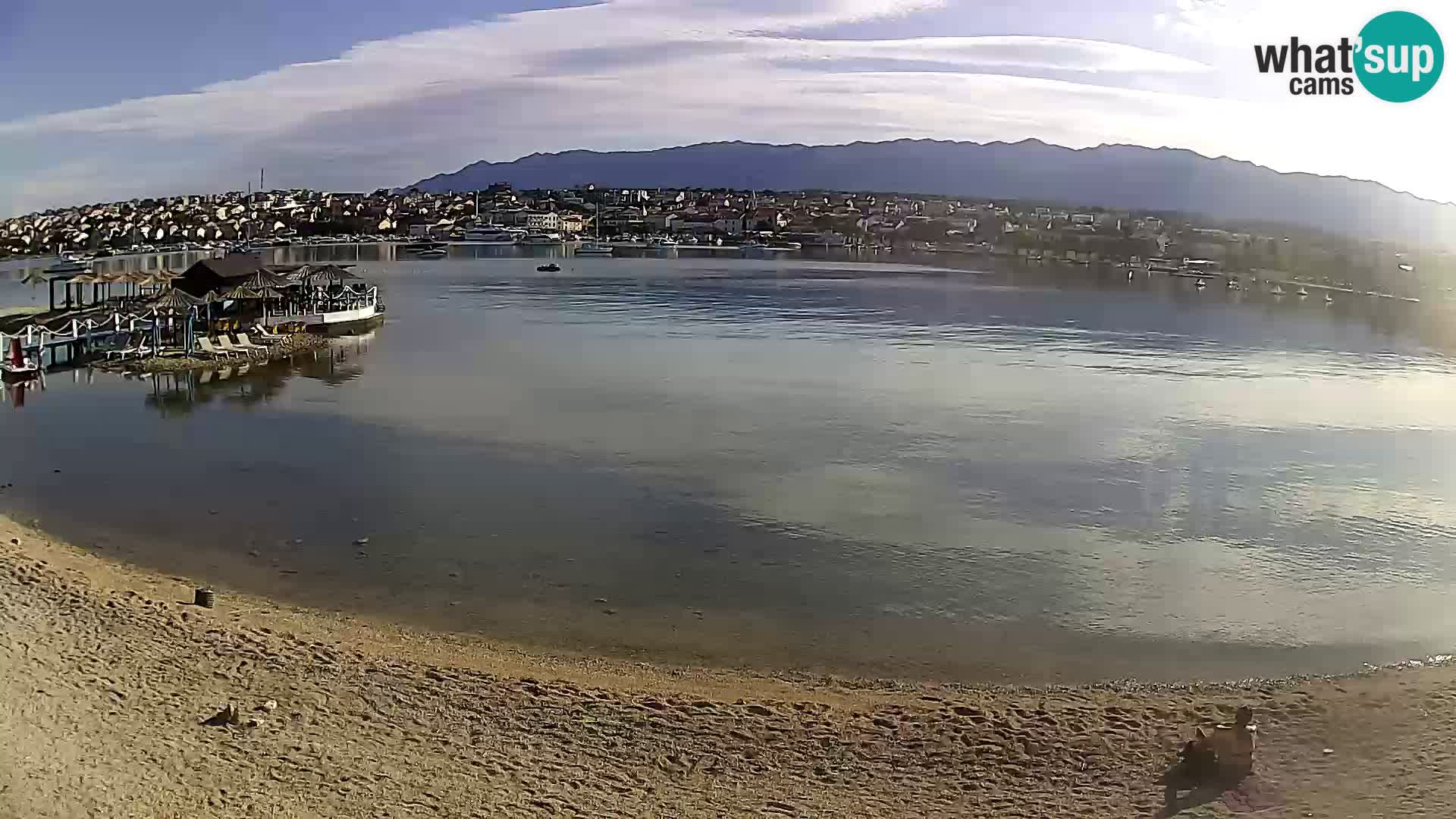 Novalja en vivo – playa de la ciudad