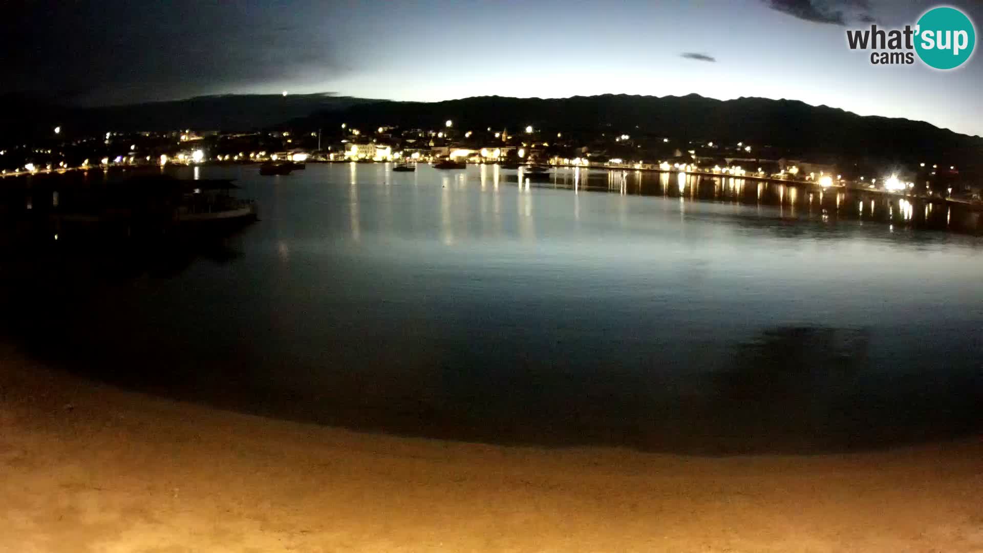 Novalja en vivo – playa de la ciudad