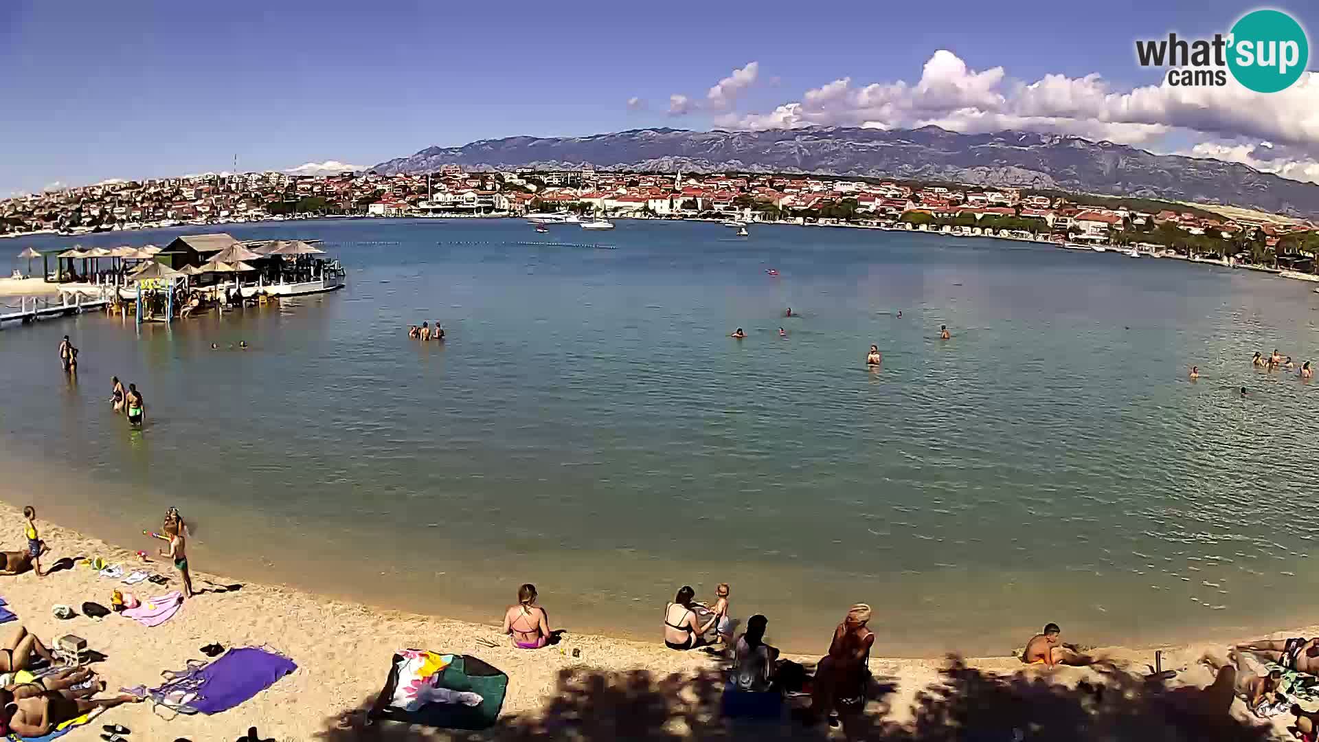 Novalja en vivo – playa de la ciudad